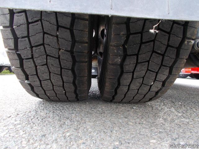 Standard tractor unit IVECO STRALIS AS440S46T/P LNG