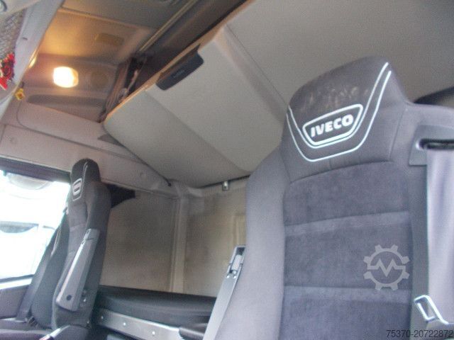 Standard tractor unit IVECO STRALIS AS440S46T/P LNG