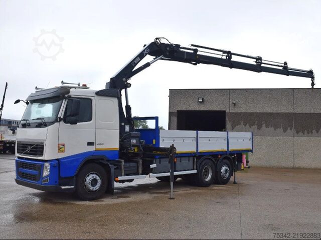 Kamion sa kranom Volvo FH 12.460