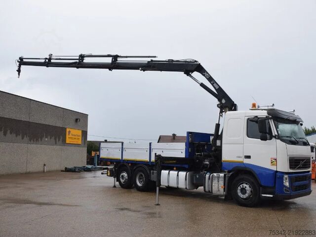 Kamion sa kranom Volvo FH 12.460