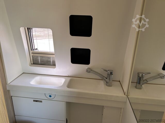 Karavan/karavan aracı Fiat Weinsberg Carabus 600 K | 4 Posti Letto | Completamente Attrezzato