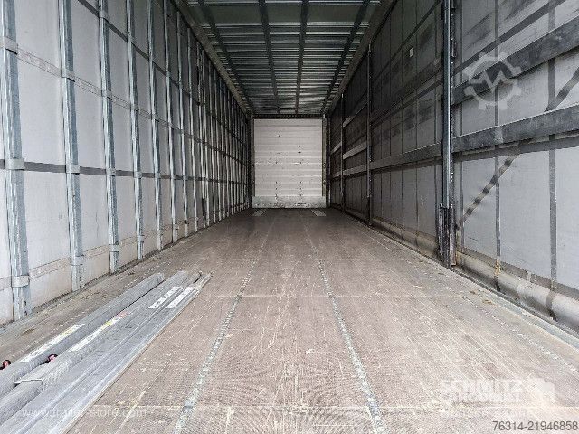 Atvērta puspiekabe ar tentu Schmitz Cargobull Curtainsider Mega Getränke