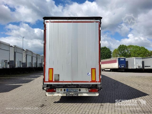 Atvērta puspiekabe ar tentu Schmitz Cargobull Curtainsider Mega Getränke
