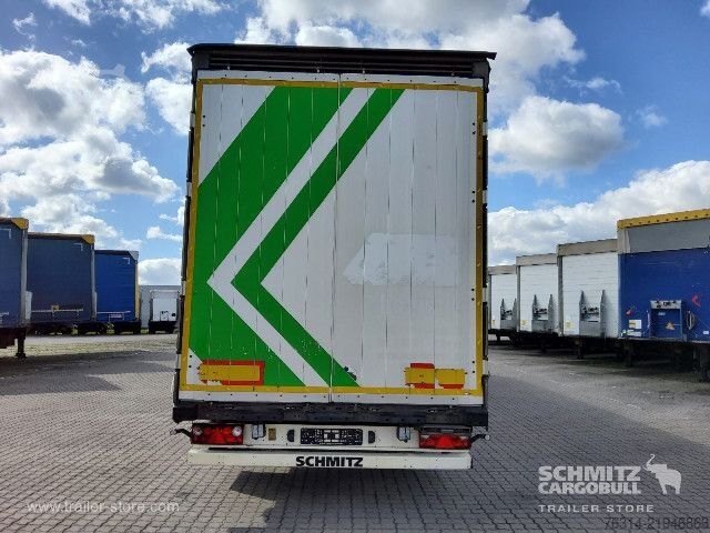 Atvērta puspiekabe ar tentu Schmitz Cargobull Curtainsider Mega Getränke
