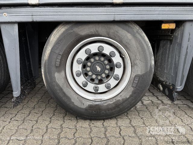 Atvērta puspiekabe ar tentu Schmitz Cargobull Curtainsider Mega Getränke