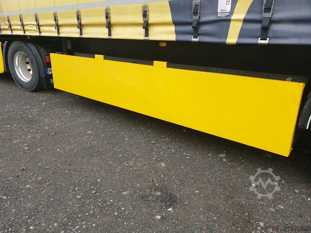 Semi-reboque aberto com lona Fliegl 3-Achs Gardine SDS 390 RoadRunner