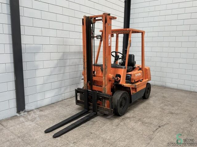 Targonca Toyota 02-5 FD 20