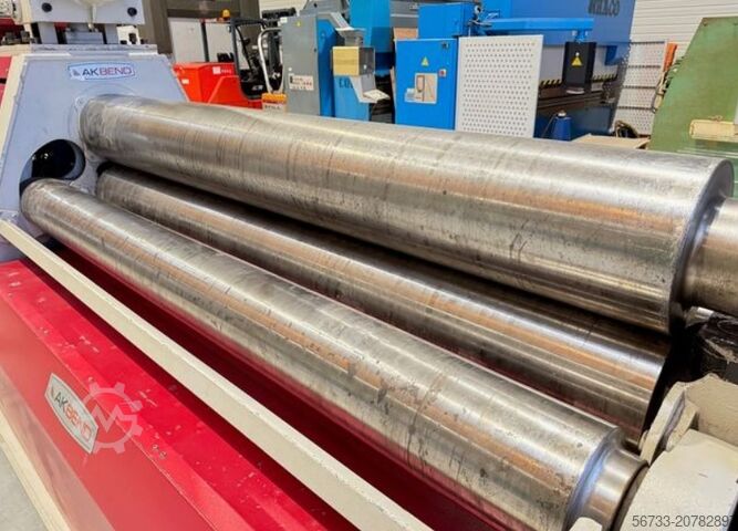 Hydr. Vierwalzen-Rundbiegemaschine AKBEND AHS 2600 x 20/16 mm