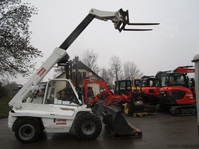 Manipulador telescópico rígido Manitou BT 420 -4m 2 Ton. Schaufel+Gabel - 4x4