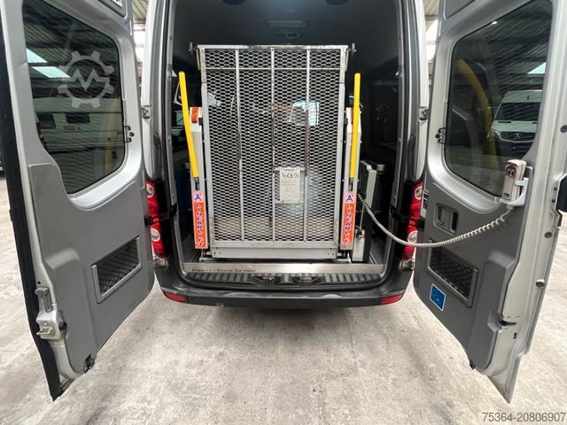 Minibus VOLKSWAGEN Crafter 2.5 TDi Maxi 9Sitze + Lift ENGINE BROKEN