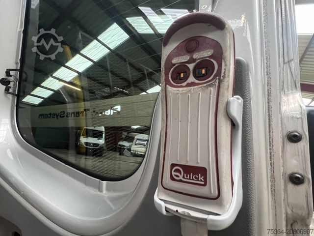 Minibus VOLKSWAGEN Crafter 2.5 TDi Maxi 9Sitze + Lift ENGINE BROKEN