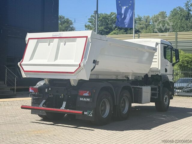 Самосвал MAN TGS 33.440
