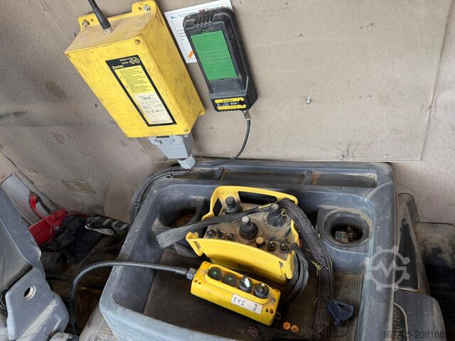 Kipper LKW Iveco TRAKKER 500