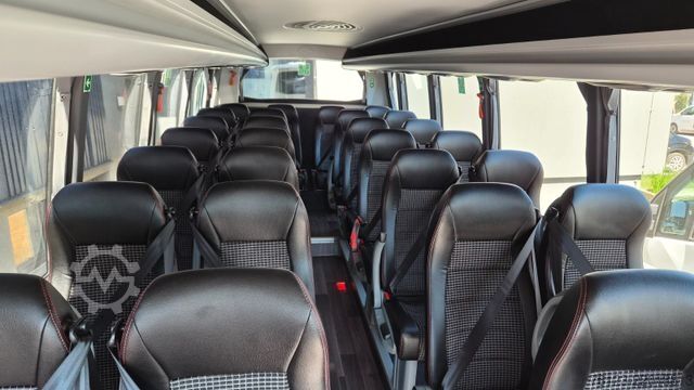 Microbuz IVECO 2x Daily 70 Lagerfahrzrug Ferqui Sunrise 2,5 m B
