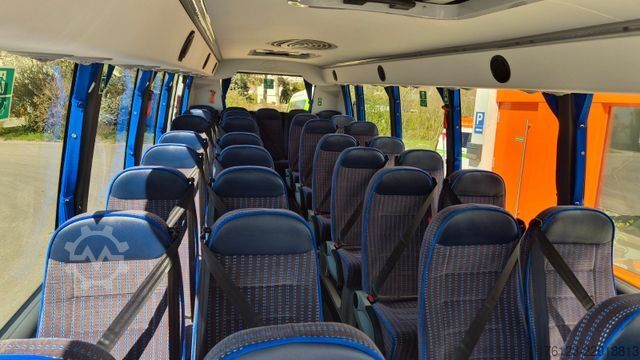 Microbuz IVECO 2x Daily 70 Lagerfahrzrug Ferqui Sunrise 2,5 m B
