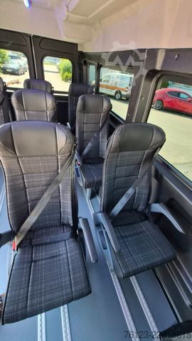 Furgone a tetto alto PEUGEOT Boxer  Hochraum 9 Sitzer L3H2 verglast BlueHDi