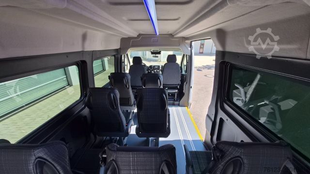 Furgone a tetto alto PEUGEOT Boxer  Hochraum 9 Sitzer L3H2 verglast BlueHDi