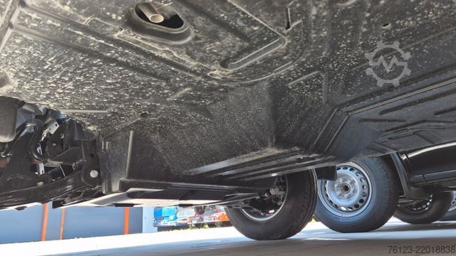 Фургон з високим дахом MERCEDES-BENZ Sprinter III Kasten  519 CDI RWD 4x 4 Allrad