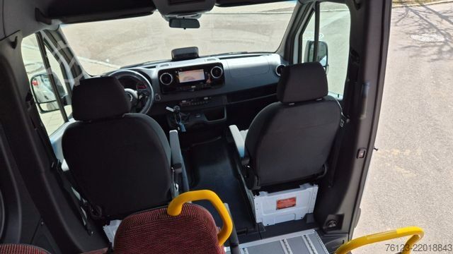 Minibus MERCEDES-BENZ 8 Sprinter Lord Light 22 Sitzer Vorlauffahrzeug