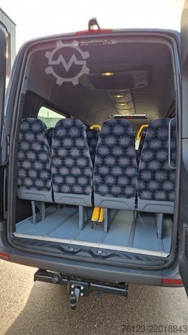 Minibus MERCEDES-BENZ 8 Sprinter Lord Light 22 Sitzer Vorlauffahrzeug