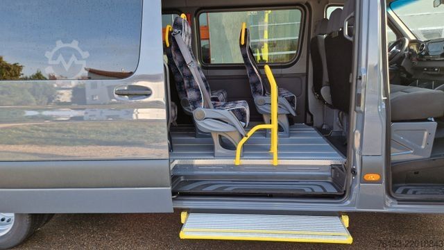 Minibus MERCEDES-BENZ 8 Sprinter Lord Light 22 Sitzer Vorlauffahrzeug