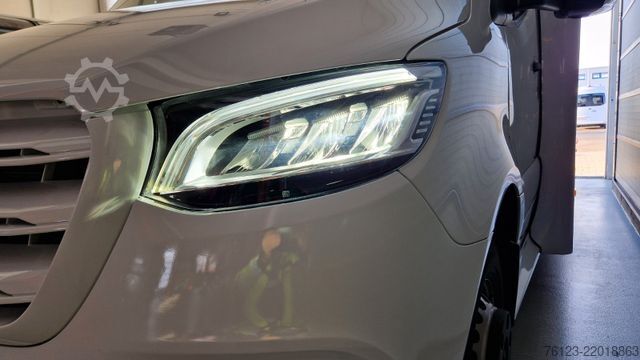 Μίνι λεωφορείο MERCEDES-BENZ 30 Sitzer Schul- Transferbus 519 Vorlauffahrzeug