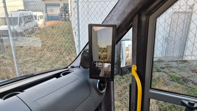Μίνι λεωφορείο MERCEDES-BENZ 30 Sitzer Schul- Transferbus 519 Vorlauffahrzeug