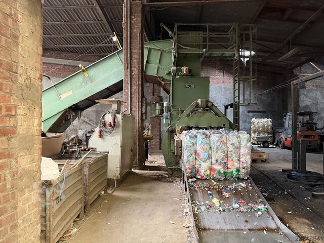 Channel baler with chain belt conveyor Paal Konti 275 D