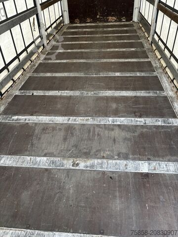 Výmenná nadstavba s plošinou a plachtou Krone Jumbo 3m Innenhöhe Hubdach Edscha