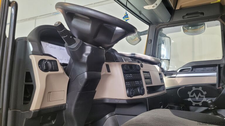 Standarta vilcēja vienība MAN 18.500 TGX 4x4 Kipphydraulik Standklima