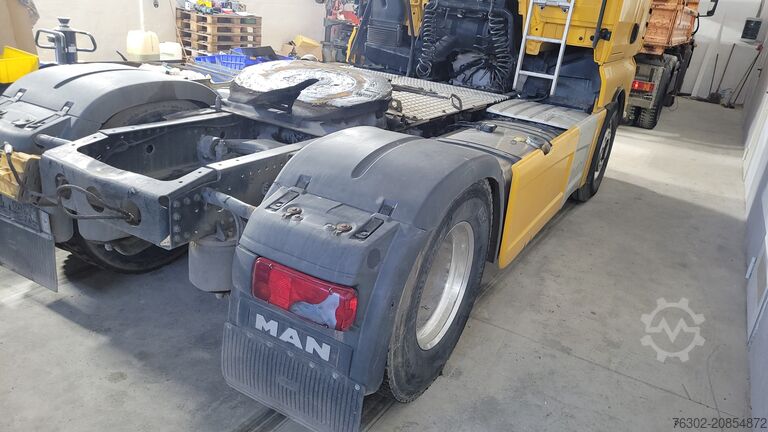 Standarta vilcēja vienība MAN 18.500 TGX 4x4 Kipphydraulik Standklima