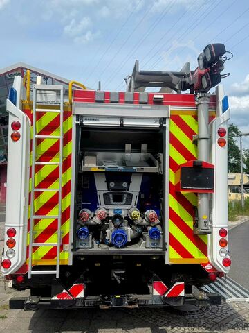 Brandweerwagen Iveco FF150E30 4x4 HLF 20 Löschfahrzeug 2000l