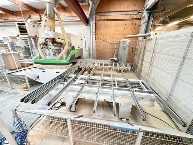 Bearbeitungszentrum mit Durchlauf BIESSE SKIPPER 130