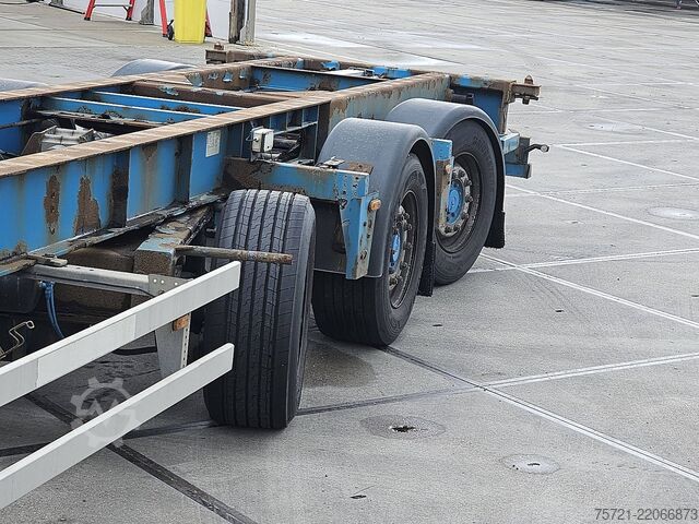 कंटेनर परिवहन RENDERS CHASSIS PORTMASTER