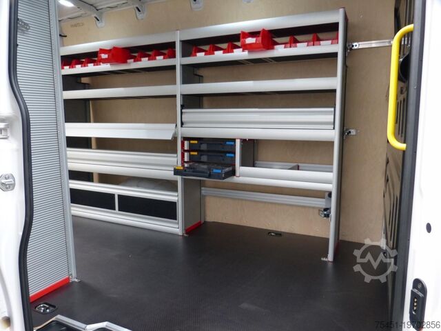 Furgoneta VW Crafter 35 Kasten TDI MR PDC WERKSTATTEINRICHTUNG