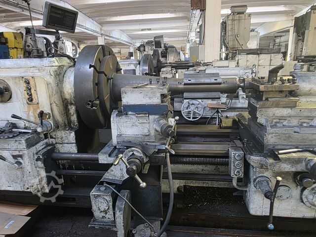 מחרטה מרכזית Poreba TR 100B