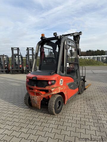 Empilhadeira diesel Linde H25D-01/1202