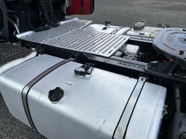 Standard trækkerunit Iveco S-Way 460 Standklima Intarder Riwo Kompressor