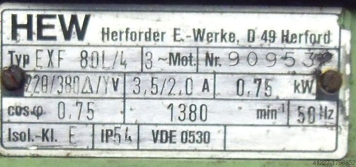 Regelbarer Getriebemotor 0,75 kW 120-600 U/min HEW EXF 80L/4