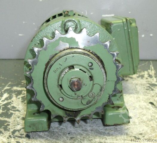 Getriebemotor 0,37 kW 186 U/min SEW EURODRIVE R42WD/1D4BS