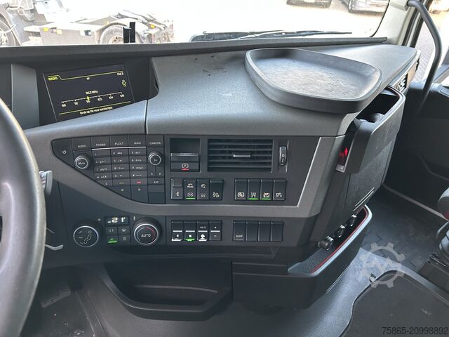 Standaard-SZM Volvo FH 460 Globetrotter XL / 6x2 / 2 Tanks / Tacho ...