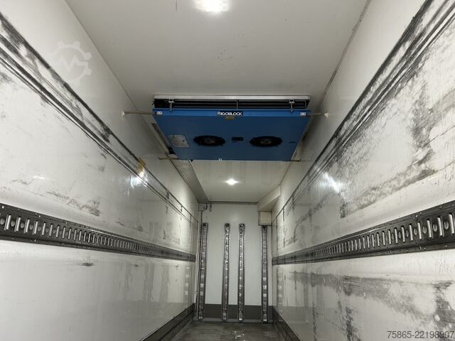 Jäähdytetyt/pakastetut kuljetukset Scania P360 / 715 dkm / Reefer -50 gr DuoTemp / Frigo ...