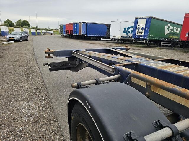 Transporte de contenedores D-TEC VCC-01 / 45 FOOT CONTAINER CHASSIS / VALKX AXLES.