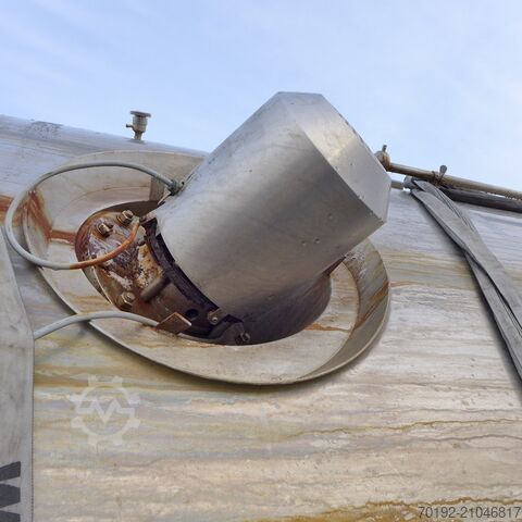 15000 Liter isolierter Rührwerksbehälter aus V2A mit Propellerrührwerk  8612