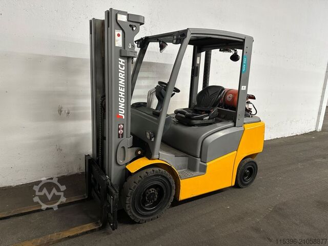 LPG gaffeltrucks Jungheinrich TFG 425 - TRIPLEX 4,7 m
