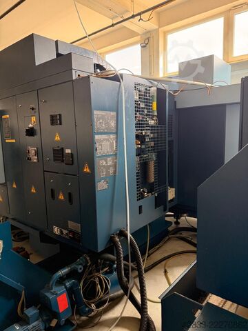 Centro de maquinação vertical Matsuura MAM72-25V