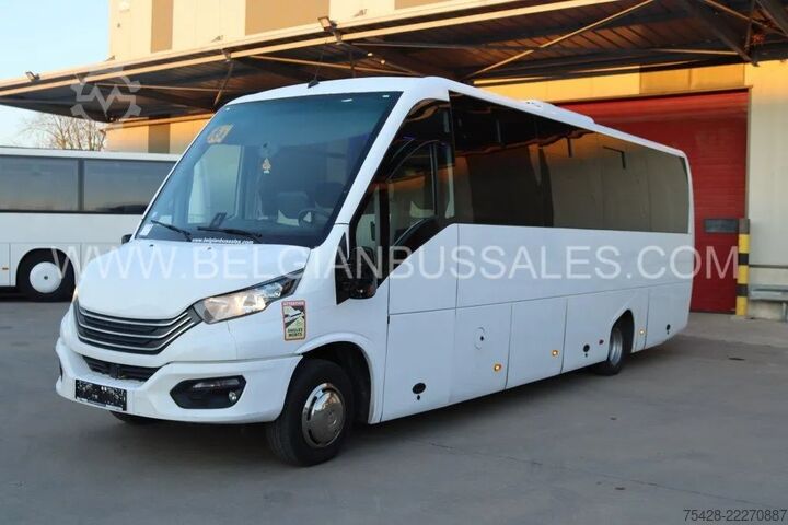 микробус Iveco Erener / Wing / Daily / 9.0m / Airco / USB