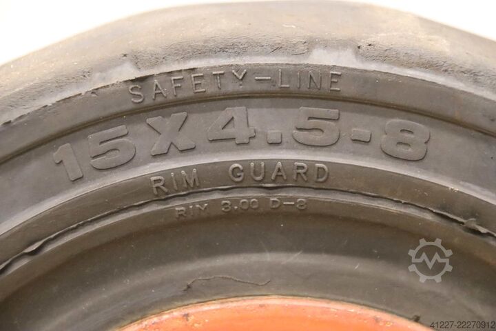 Твърди гумени гуми 2 броя Solideal Magnum 15x4.5-8  RIM 3.00 D-8