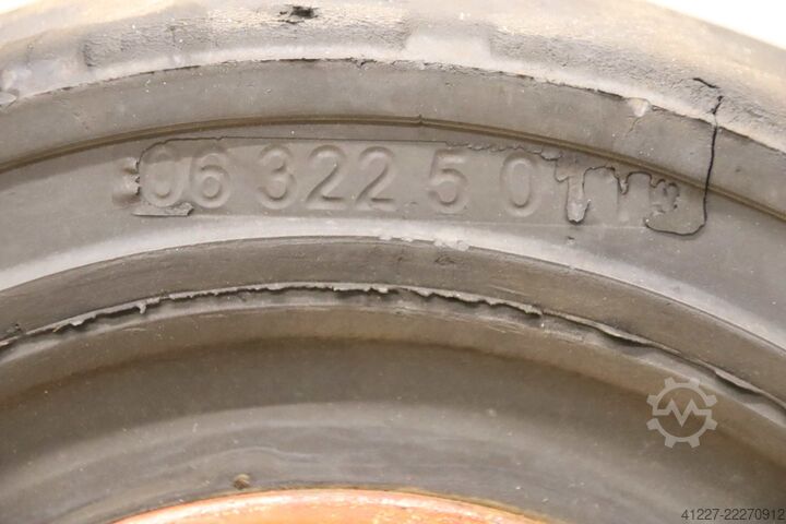 Твърди гумени гуми 2 броя Solideal Magnum 15x4.5-8  RIM 3.00 D-8