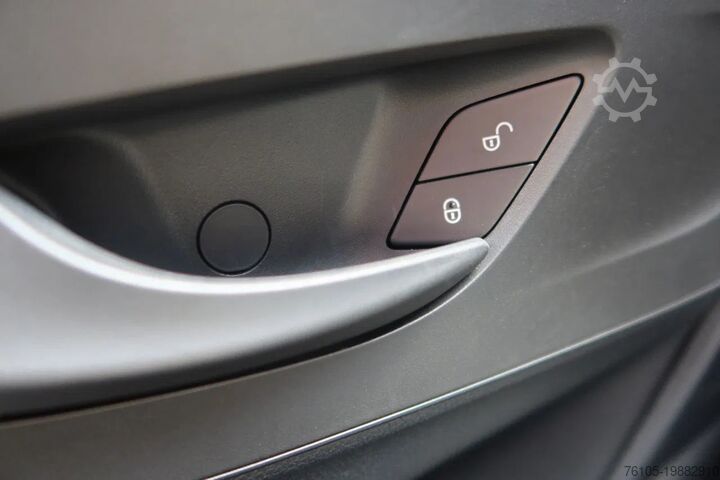 Vagon cu cutii frigorifice Mercedes-Benz Sprinter 317 CDI Koelwagen L3/H2 NIEUW